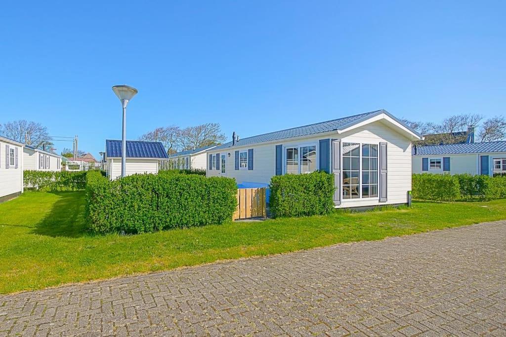 Luttikduin Nr 10 - Aan Zee * Callantsoog